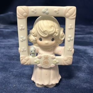 Precious Moments - YOU’RE AS PRETTY AS A PICTURE. 1995